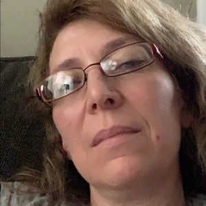 Meet your Posher, Gloria